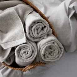 Södahl Organic Comfort håndklæde light grey 40x60 cm