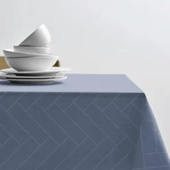 Södahl Tiles Damask dug sky blue 140 x 320 cm