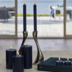 Sirius Sille LED bloklys mørkeblå Ø 7,5 cm H 12,5 cm