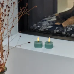 Sirius Sille LED fyrfadslys olivengrøn Ø 4,5 cm H 2,2 cm 2 stk.