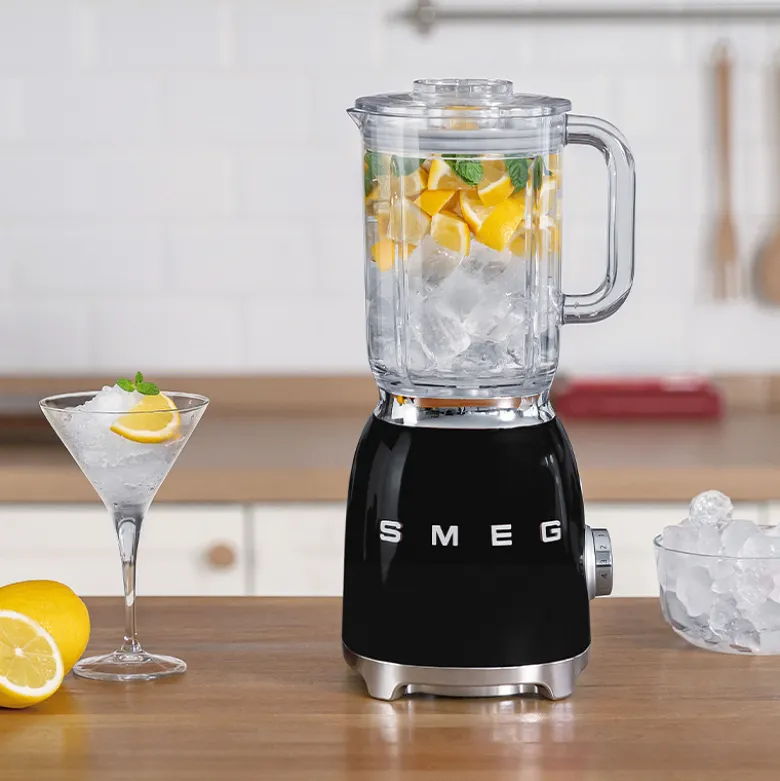 Smeg BLF03BLEU blender sort 800 Watt