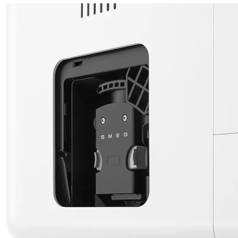 Smeg Collezione automatisk espressomaskine 19 bar hvid