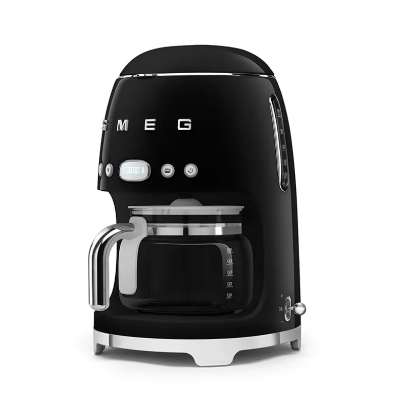 Smeg DCF02BLEU filterkaffemaskine med timer sort 1050 watt