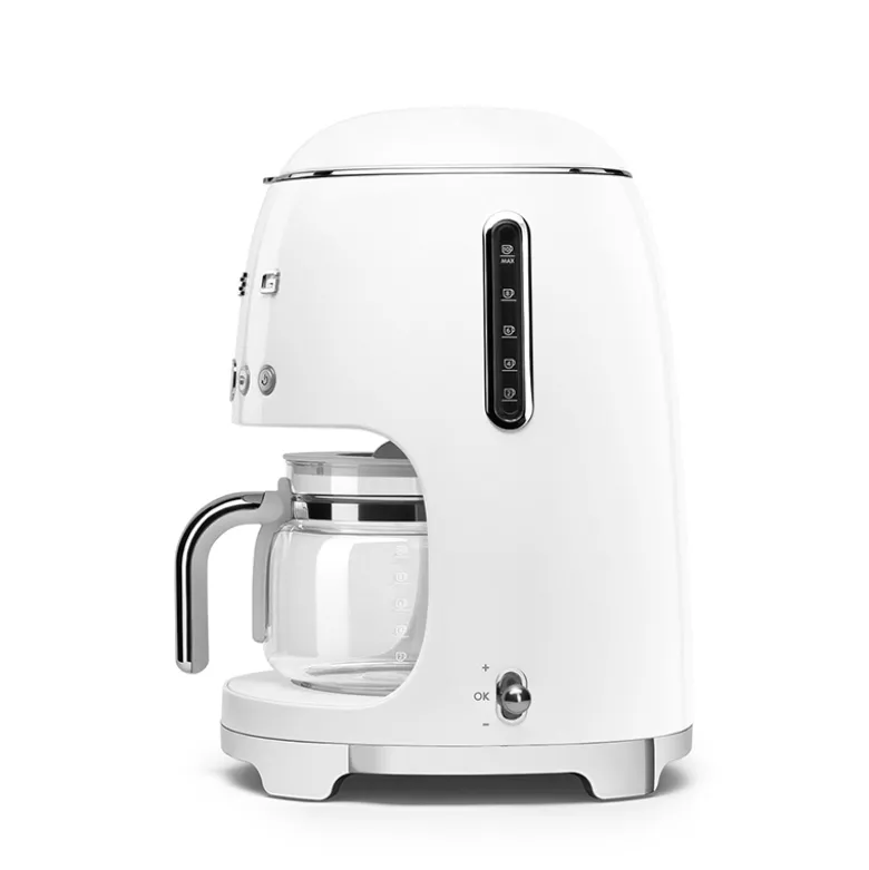 Smeg DCF02WHEU filterkaffemaskine med timer hvid 1050 watt