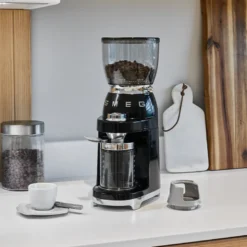 Smeg kaffekværn sort 350 g