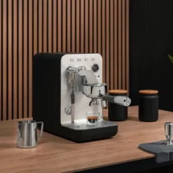 Smeg Minipro espressomaskine sort