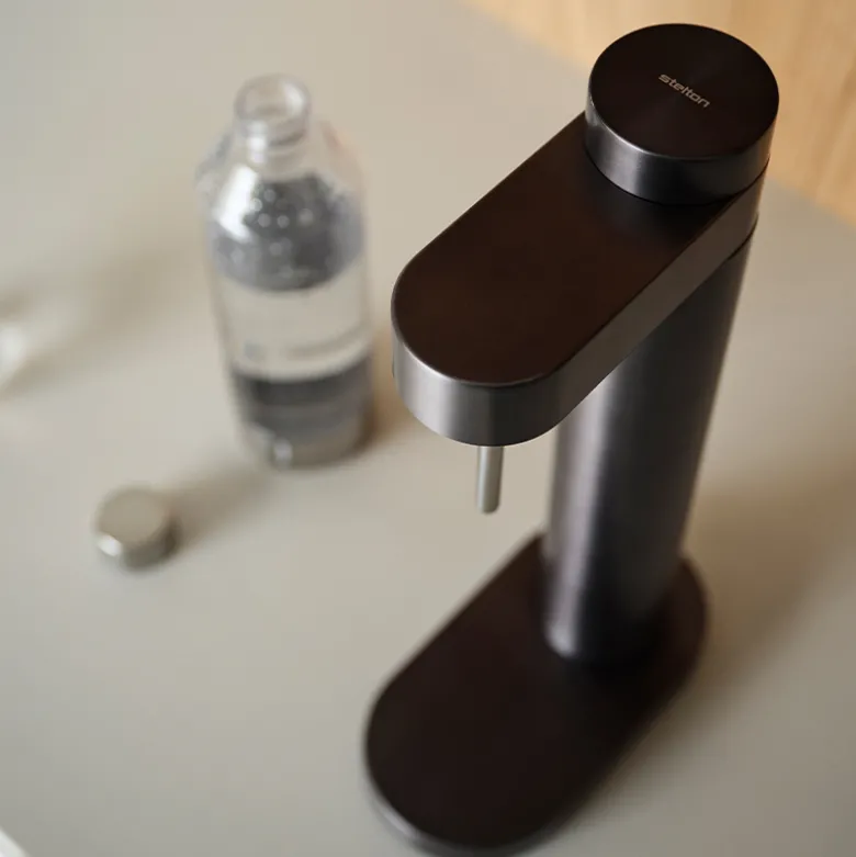 Stelton Brus sodavandsmaskine black metallic