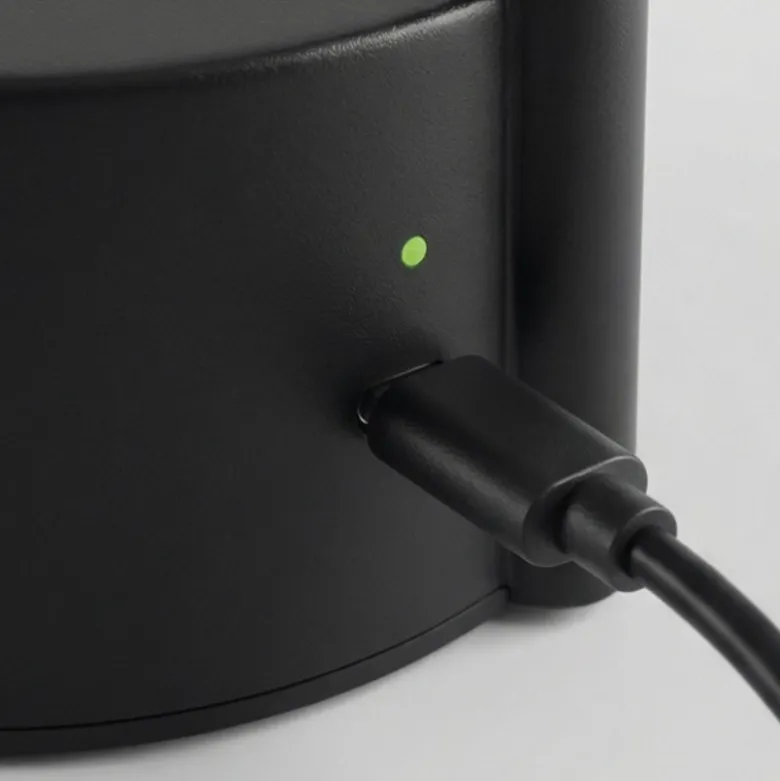 Stelton Vinkel LED lampe sort H 41,5 cm