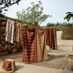 Zone Sauna håndklæde brun/sand/blå 50x100 cm